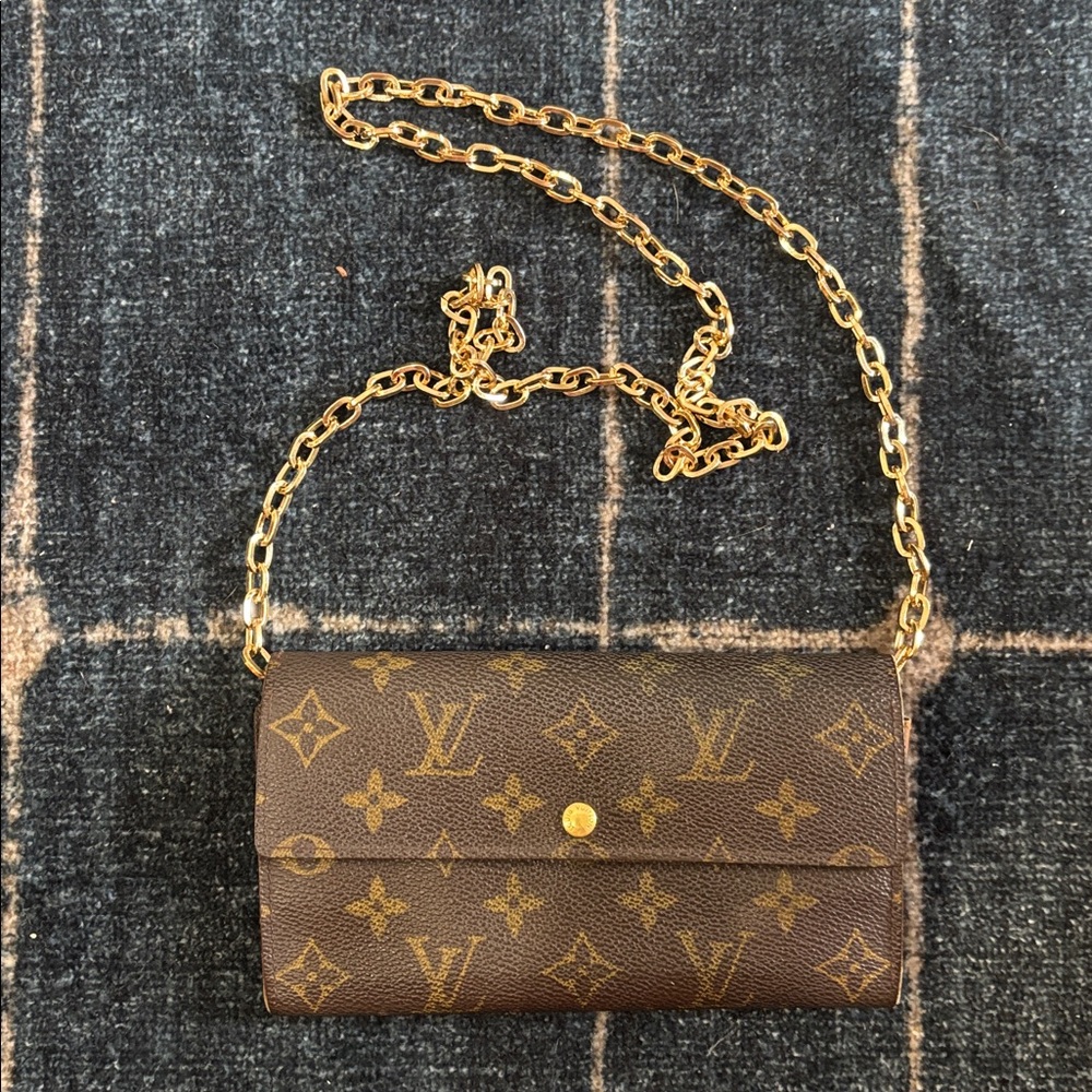 Louis Vuitton Sarah Wallet